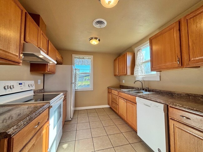 Photo - 4216 E Princeton Ave