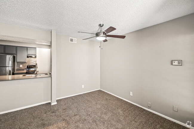 2BR,2BA - 1,000SF - Dining Room