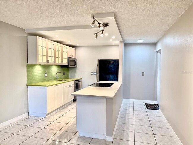 Photo - 4500 E Bay Dr Unidad 149