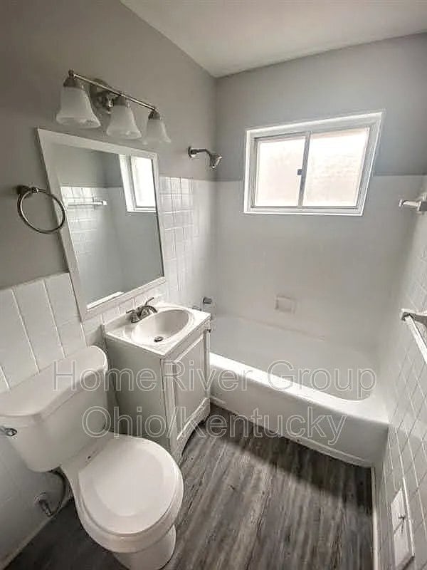 Photo - 2105 Hazel Ave