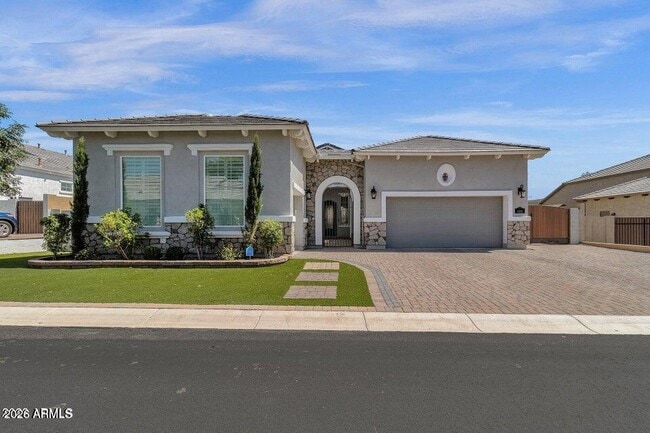 Building Photo - 4449 E Fountain St