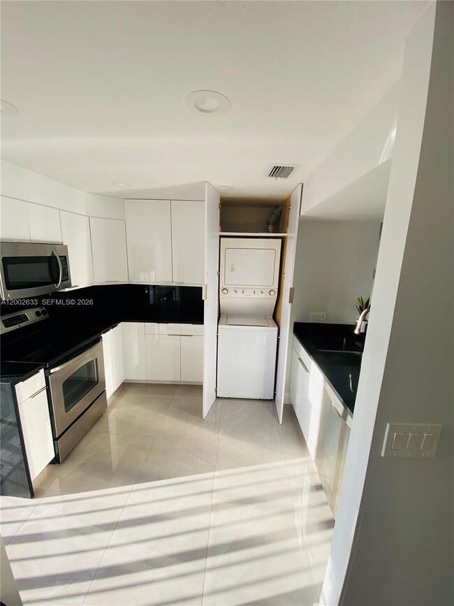 Photo - 199 SW 12th Ave Unit 501-C