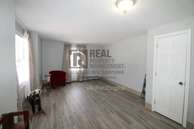 Photo - 17 Ellison Dr Unit 1