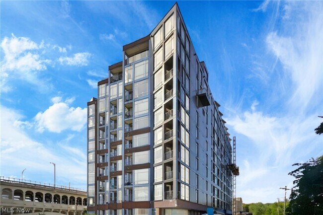 Building Photo - 2222 Detroit Ave Unit 917