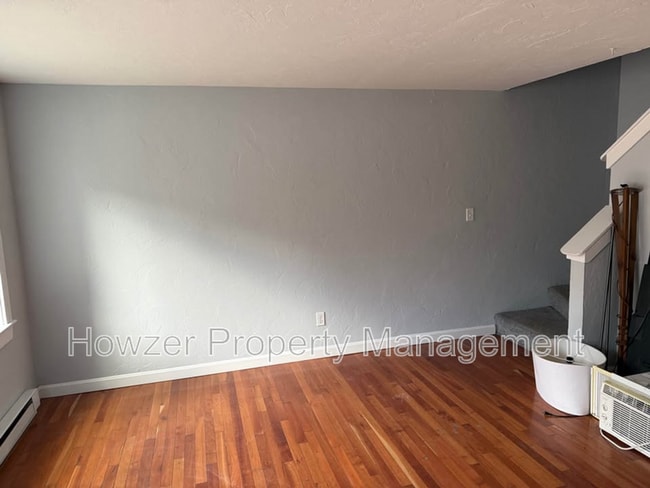 Photo - 10 Pine Grove Ave Unit 3