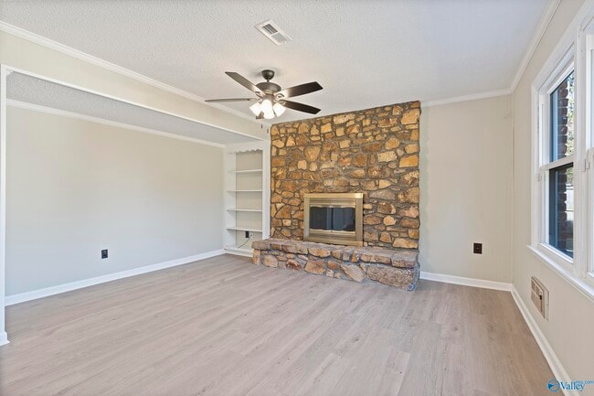 Photo - 1927 Edenton Dr SW