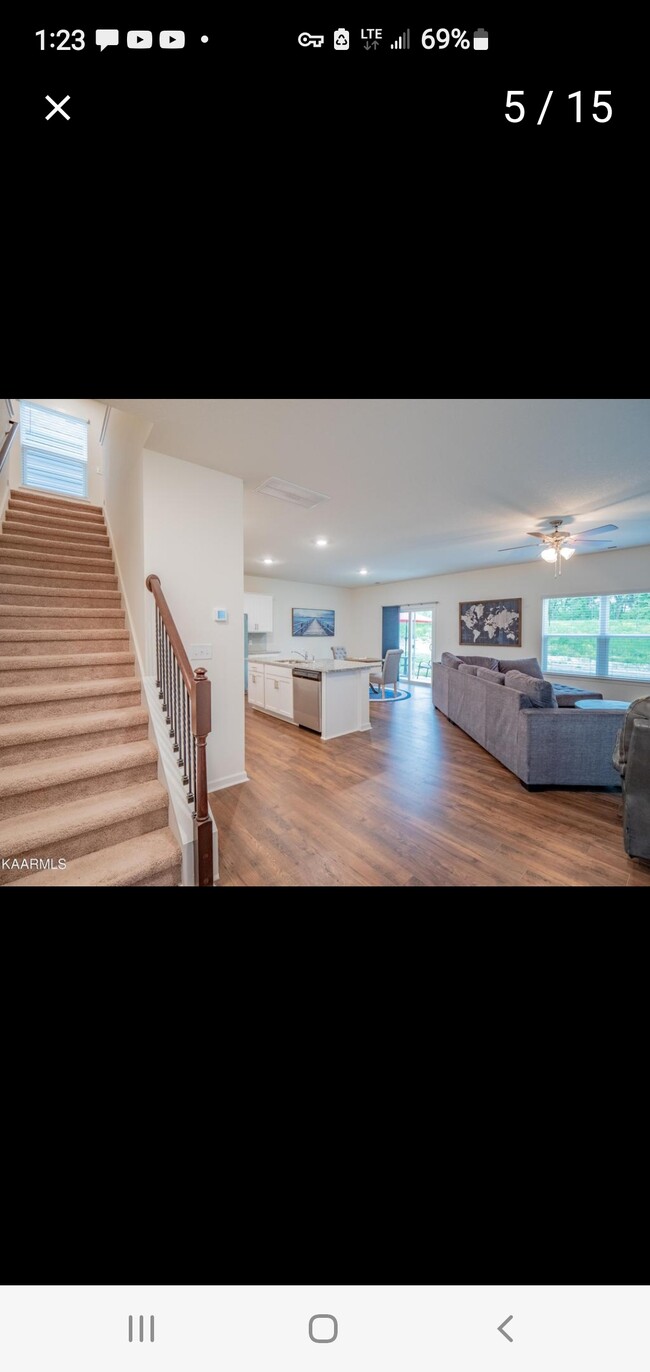 Photo - 210 Centennial Vlg Dr