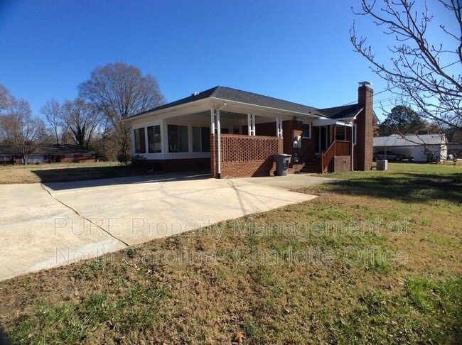 Photo - 128 Kensett Ave