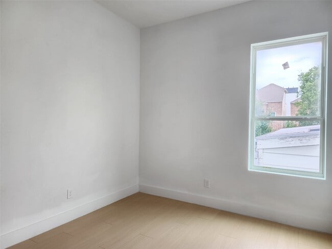 Photo - 3411 St Emanuel St