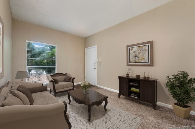 Photo - 1819 Babcock Rd