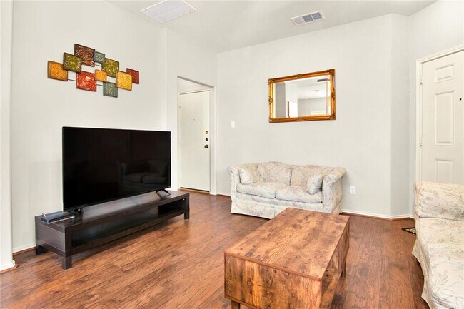 Photo - 14416 Lewis Carroll Ln