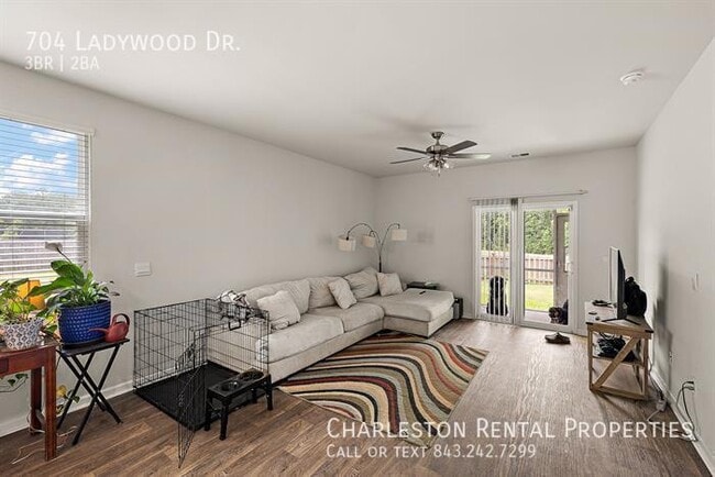 Photo - 704 Ladywood Dr