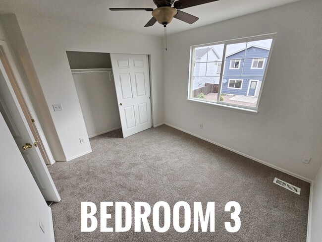 Building Photo - 1805 Dewhirst Dr