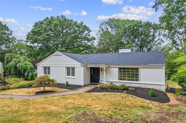 Building Photo - 207 Farmington Rd Rental