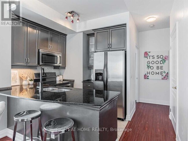 Photo - 2087 Lake Shore Blvd W Unit 207