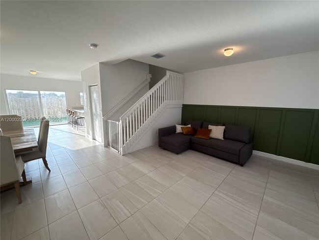 Photo - 412 NW 12th Pl