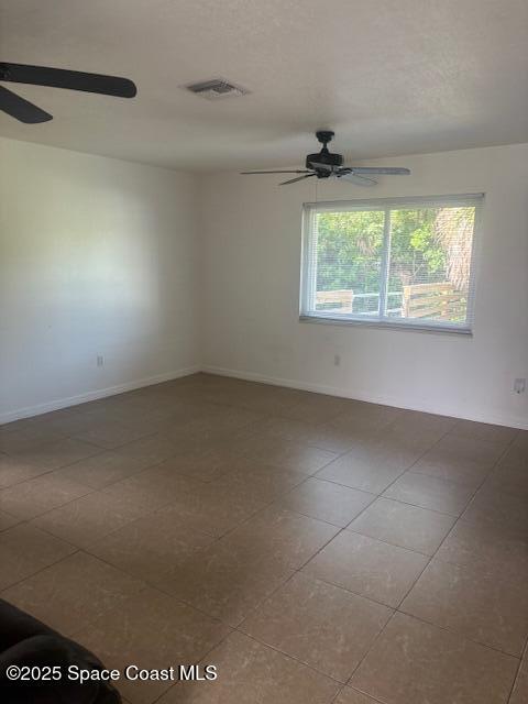 Photo - 2947 Redgrove Dr NE