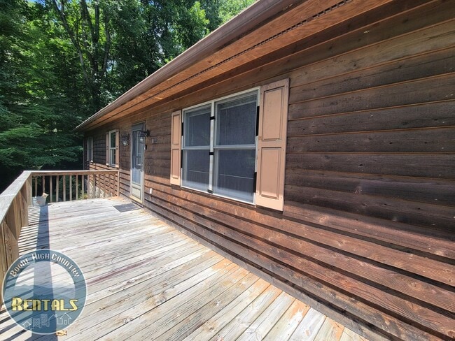 Photo - 3/2 One-Level Living Cabin in A Serene Setting!