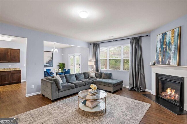 Photo - 637 Yazzie Pl