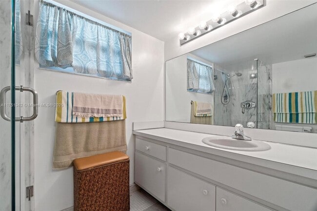 Photo - 201 N Ocean Blvd