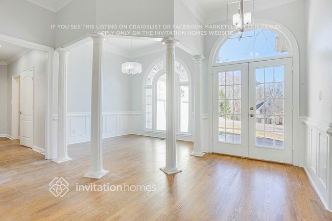 Photo - 1201 Bavarian Wood Close