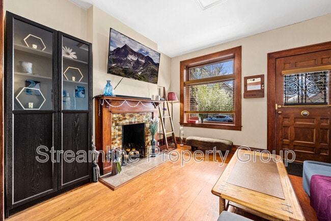 Photo - 141 W Archer Pl