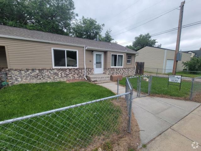 Building Photo - 3 bedroom in Billings MT 59102 Rental