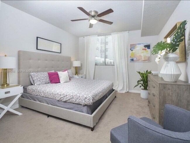 2001 Ludlam Rd Unit 648