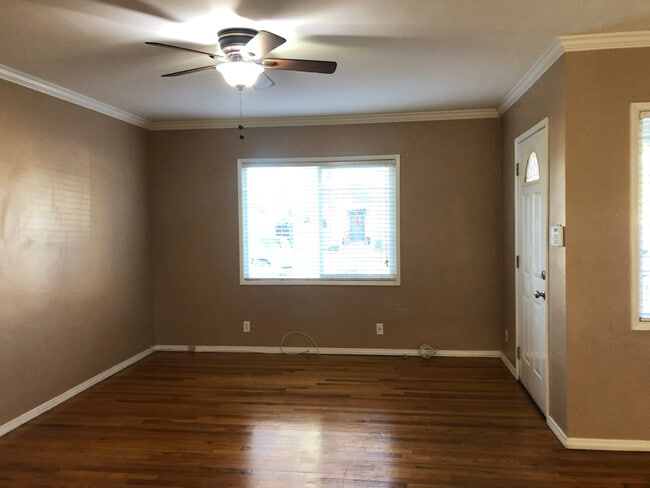 Photo - 5775 Bertrand Ave