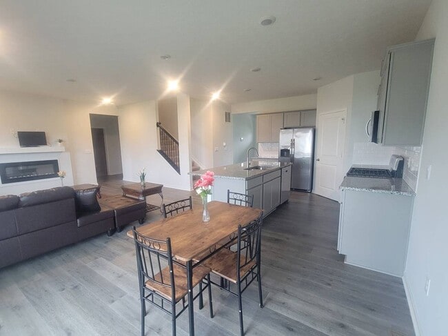 Building Photo - 131 Natalie Ln