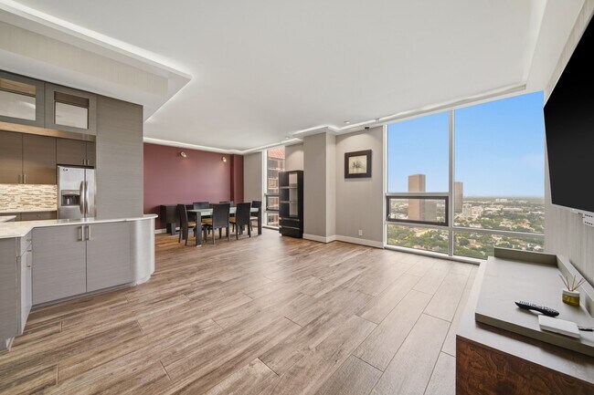 5100 San Felipe St Unit 374E