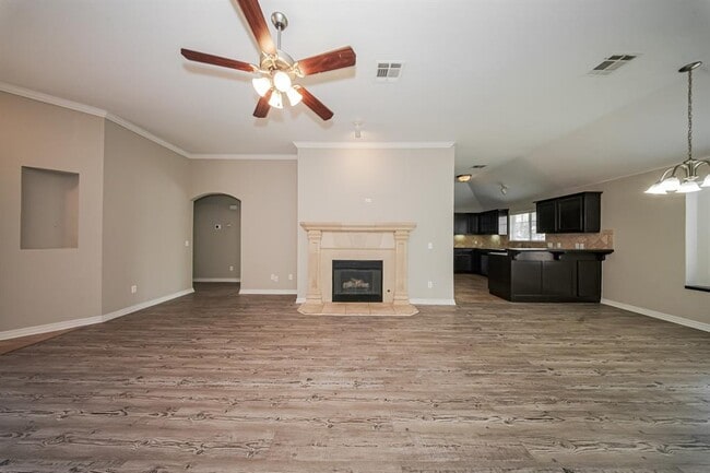 Photo - 9423 Peachtree Ln