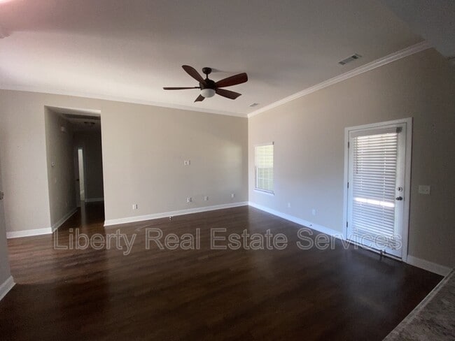 Photo - 729 Burke Dr