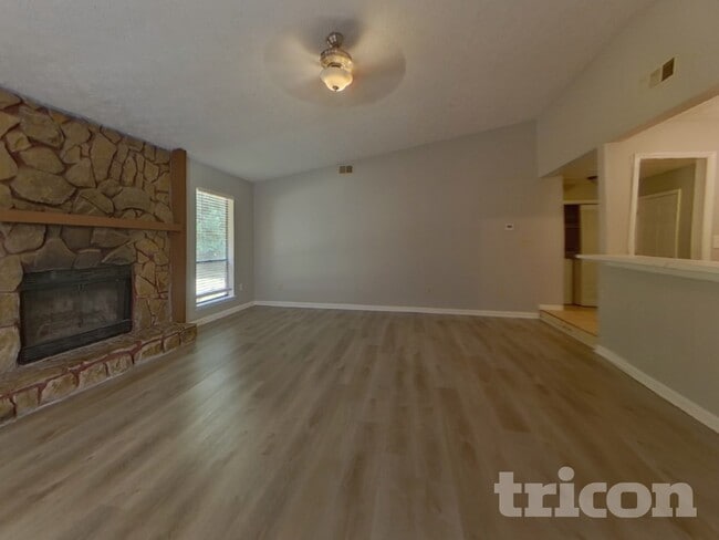Photo - 9980 Lake Forest Way