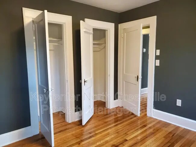 127 Wedgewood Dr