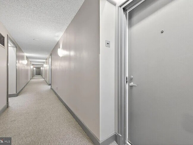 Photo - 7500 Woodmont Ave Unit 901