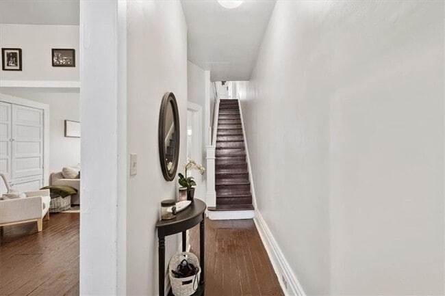 Photo - Beautiful 3 Bed/1 Bath in Pittsburgh's Lawrenceville Neighborhood - Prime Location!! - Available ...