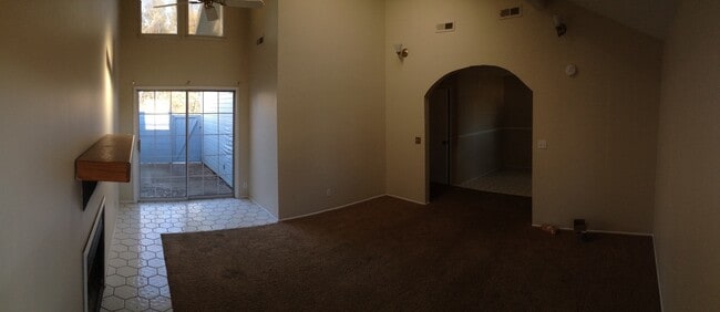 Photo - 982-984 North Lancelot Avenue Unit 984