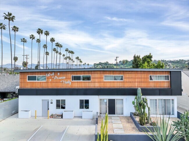 2561 W. Avenue 30