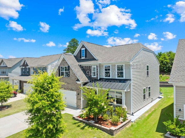 923 Wood Apple Ln