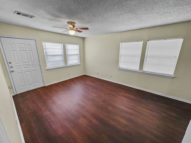Photo - 3520 Western Ave