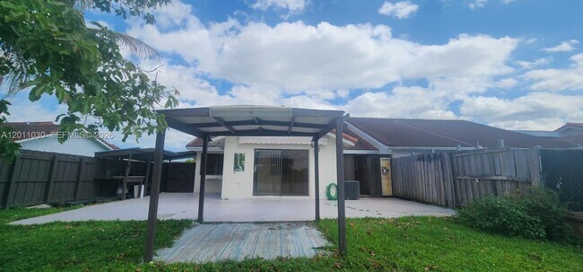 Photo - 14313 SW 45th Terrace