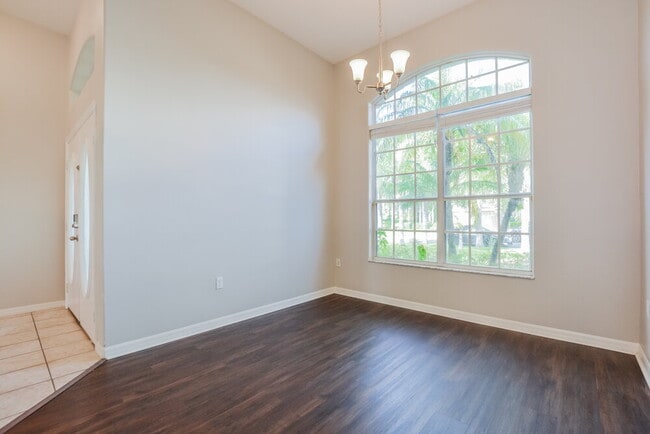 Photo - 2802 Palmyra Ct