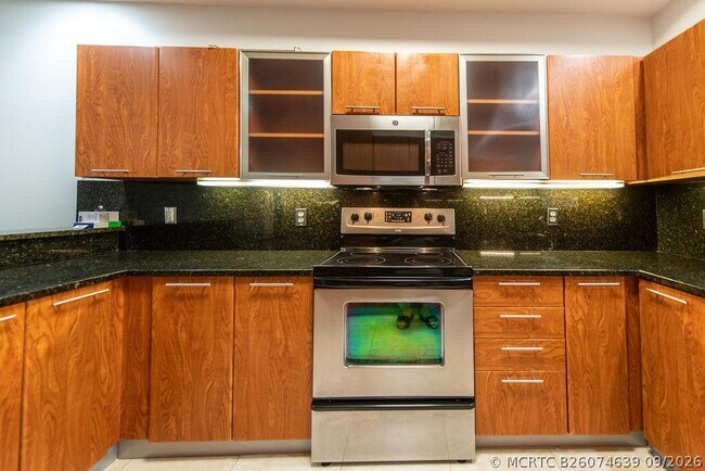 2326 Vintage Cir