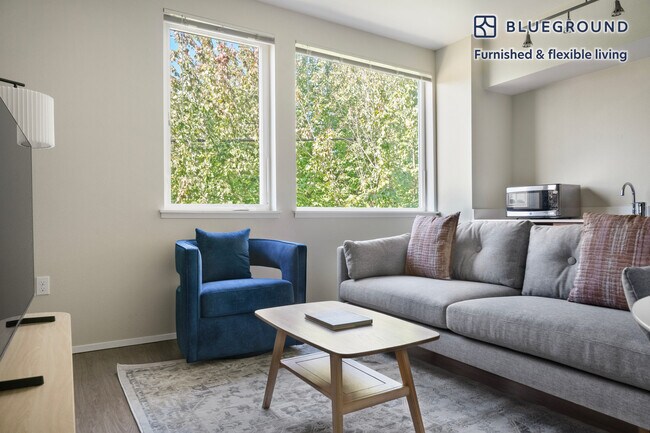 Photo - 4302 7th Ave NE Unit FL3-ID912