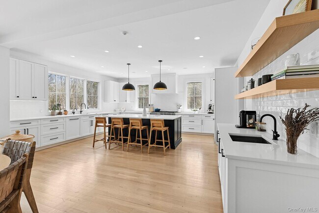8 Sweetgrass Rd