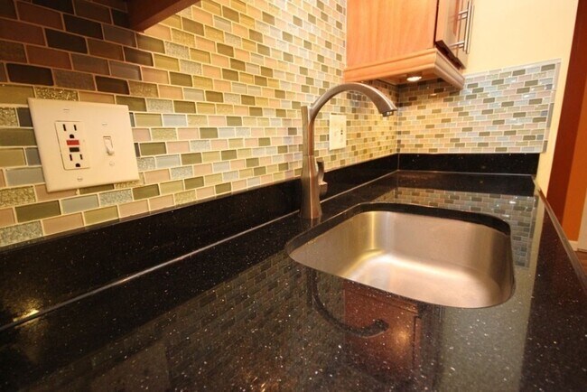Photo - 209 Riverview Ave Unit 28
