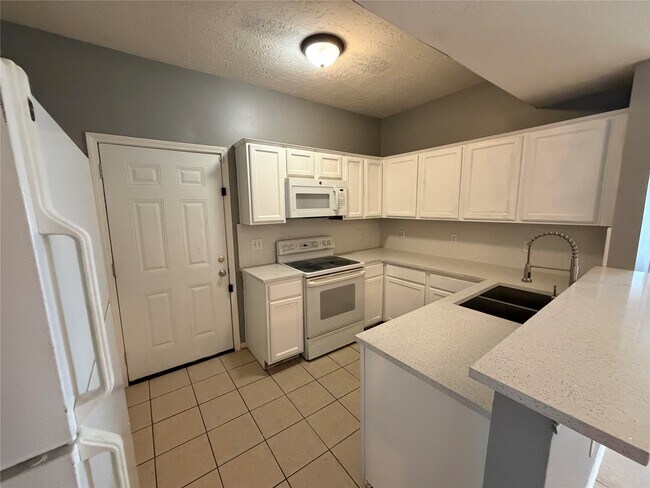 Photo - 8126 Jutland Rd