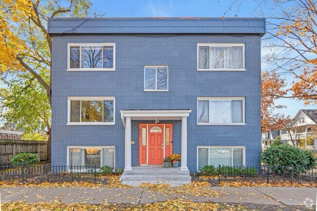 Building Photo - 423 W 31st St Rental