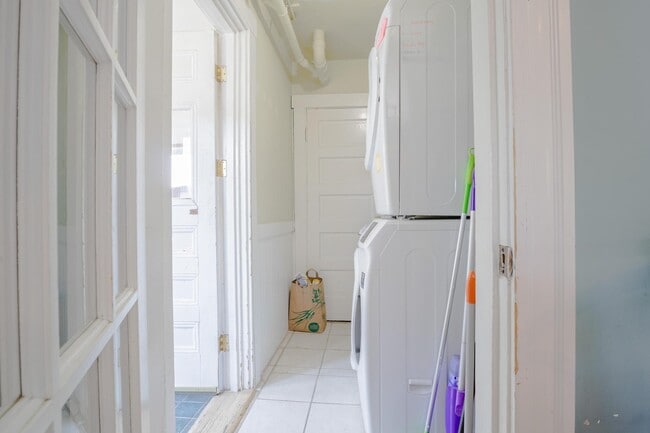 Photo - 130 Capen St Unit 130